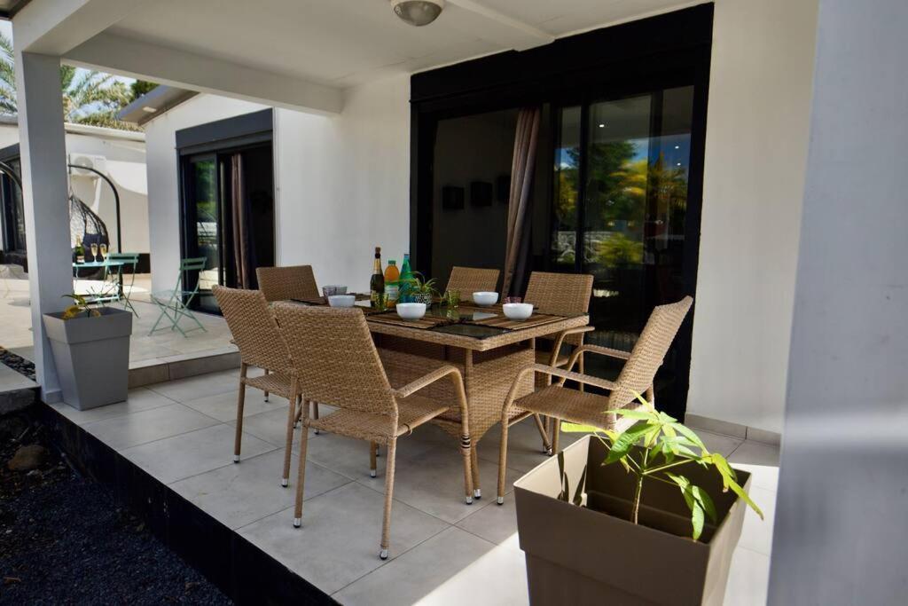 Villa Du Beau Vallon 2 Jacuzzi Privatif Et Piscine Chauffee Partagee Saint-Benoît Zewnętrze zdjęcie