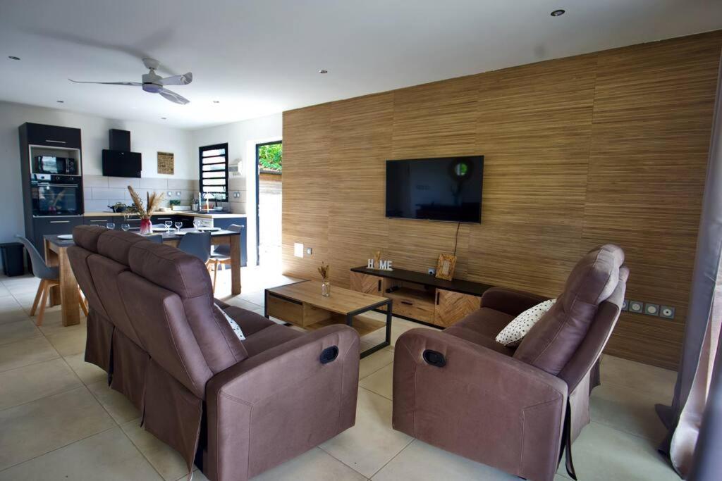 Villa Du Beau Vallon 2 Jacuzzi Privatif Et Piscine Chauffee Partagee Saint-Benoît Zewnętrze zdjęcie