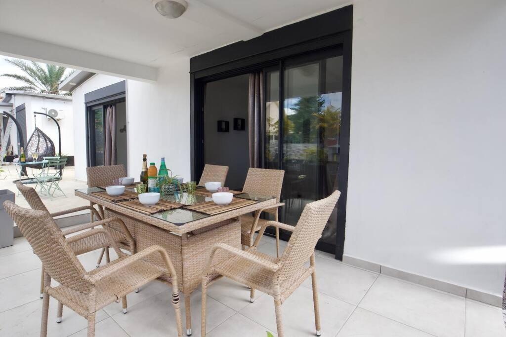 Villa Du Beau Vallon 2 Jacuzzi Privatif Et Piscine Chauffee Partagee Saint-Benoît Zewnętrze zdjęcie