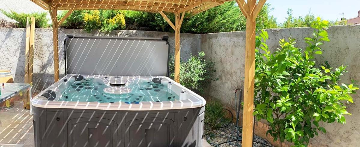 Villa Du Beau Vallon 2 Jacuzzi Privatif Et Piscine Chauffee Partagee Saint-Benoît Zewnętrze zdjęcie
